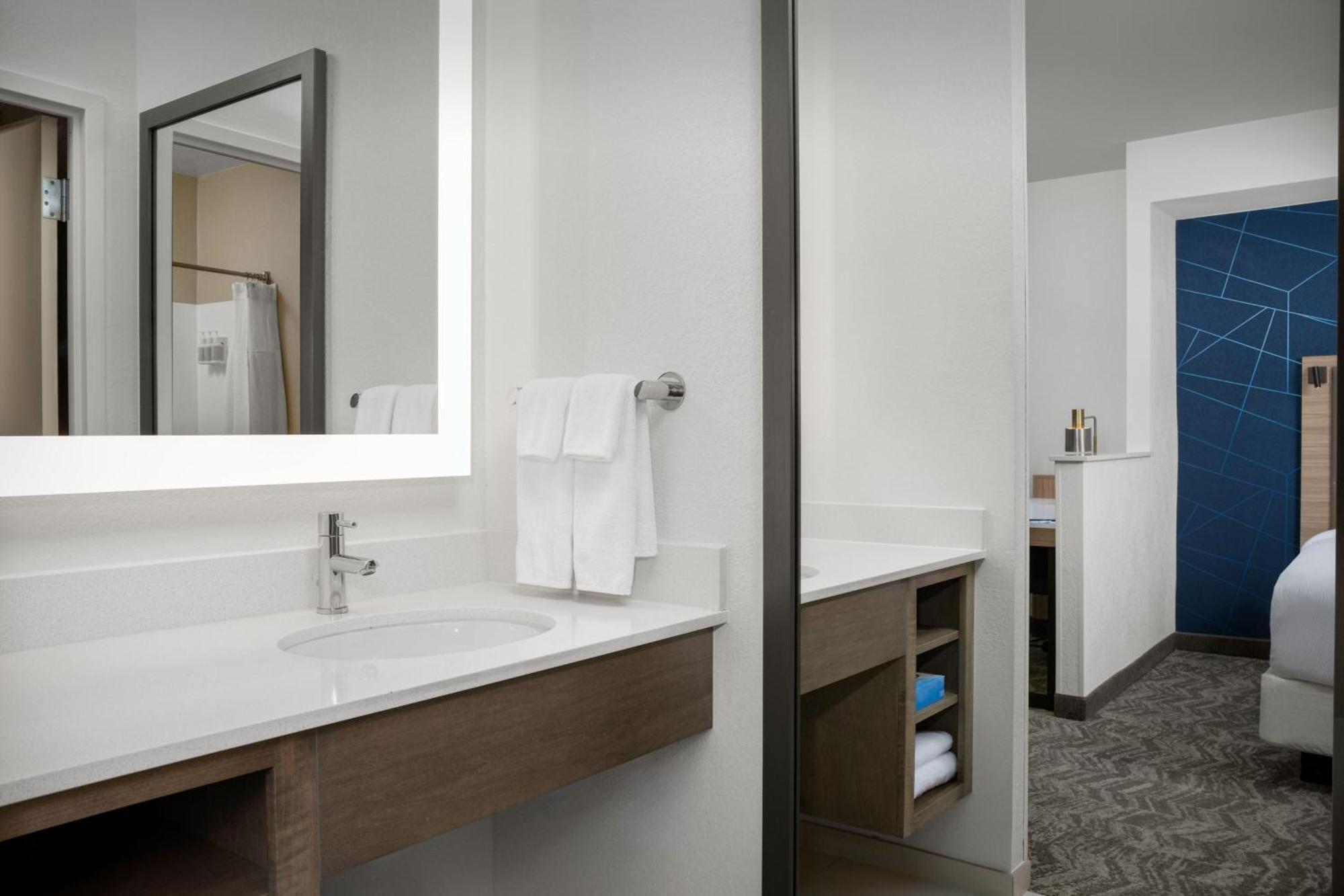 Springhill By Marriott 3*