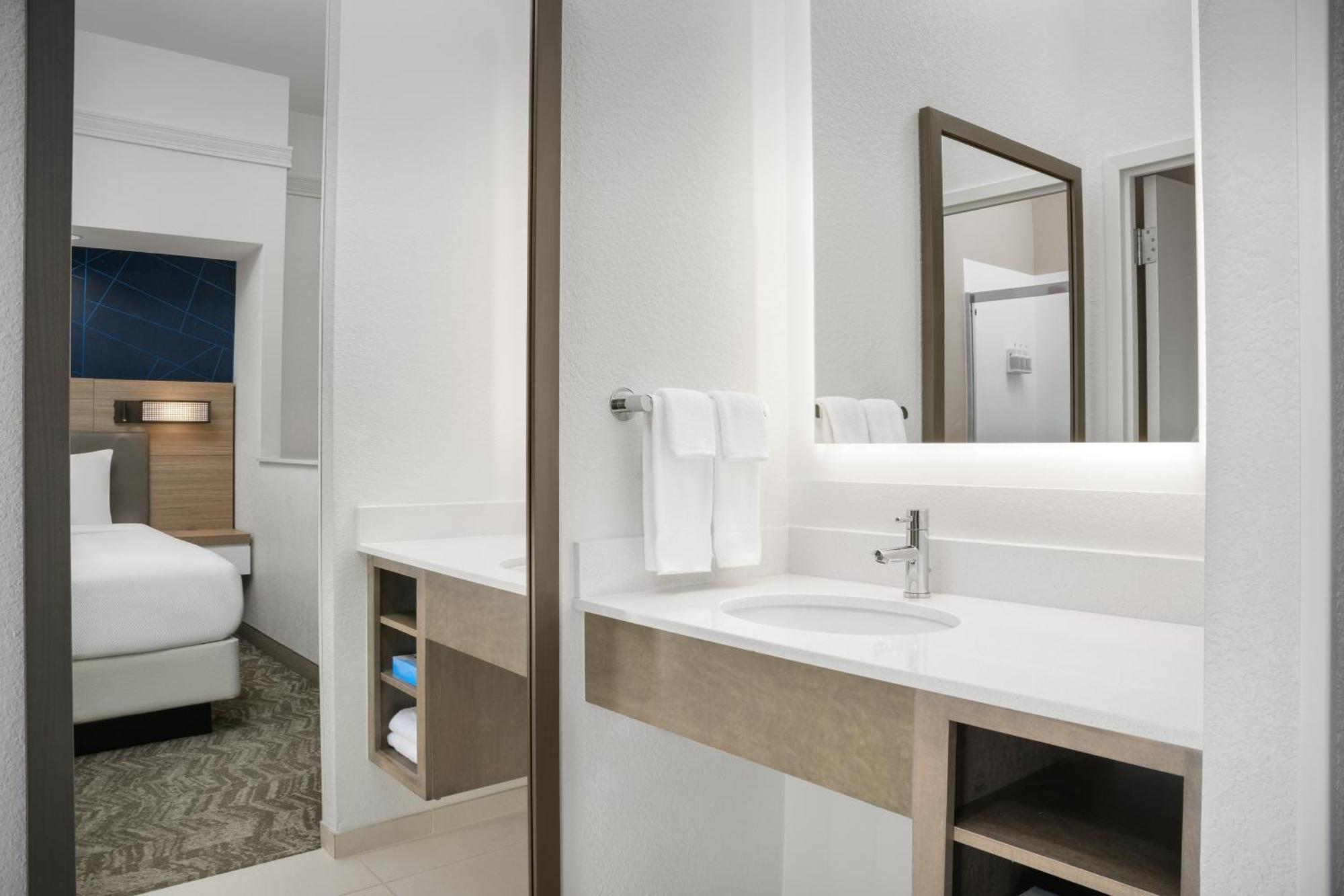 Springhill By Marriott Hotel 3*